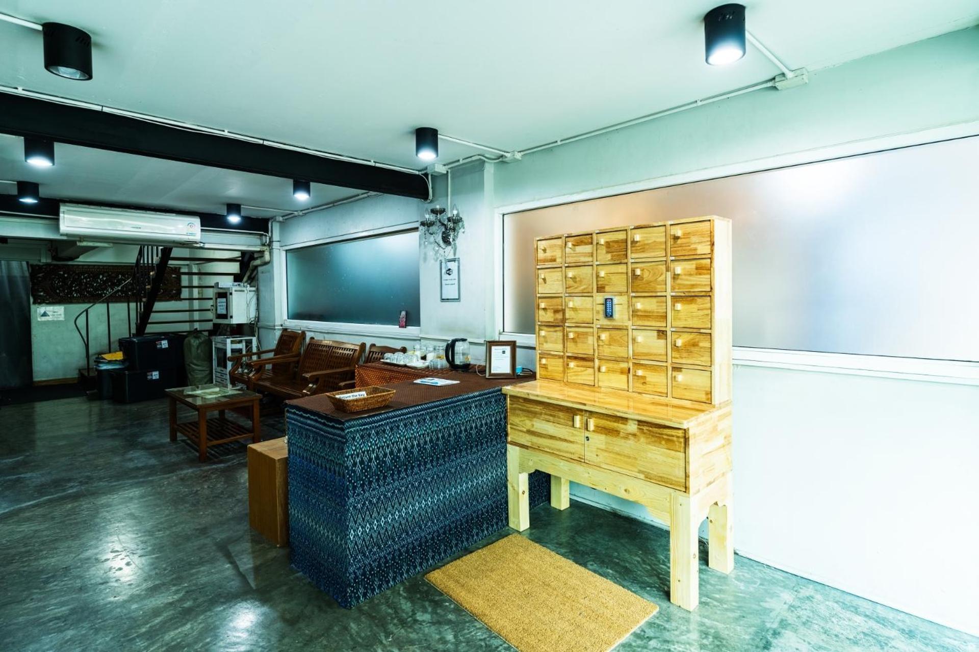 โกอินน์ ตรอกข้าวสาร Go Inn Khaosan Road Бангкок Екстер'єр фото